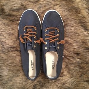 3 pair of Sperry boat shoes